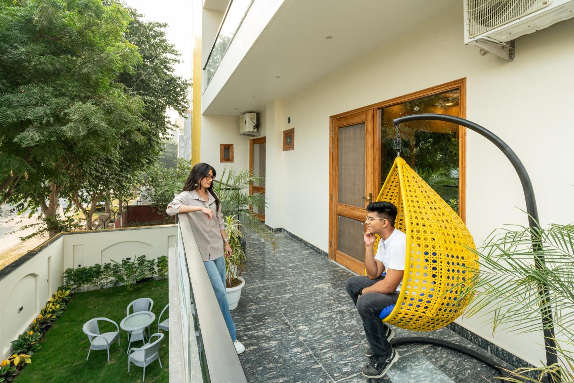 Lime Tree Hotel & One Bhk Serviced Apartment Noida - Sector 50 Metro Exterior photo